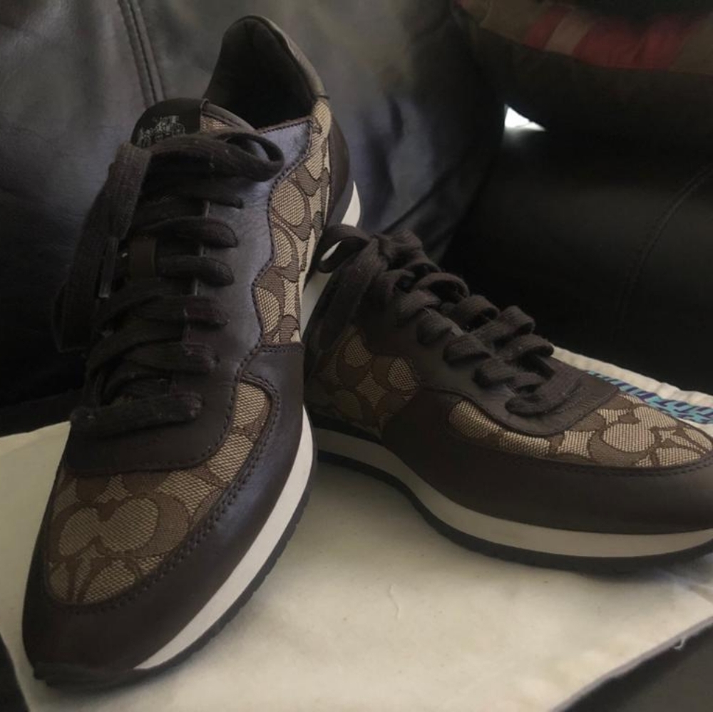 Coach Women's shoes size 10